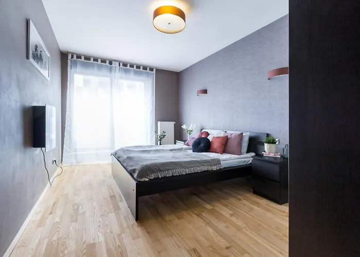 Friendhouse Apartments Angel City