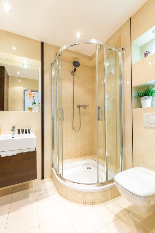 Friendhouse Angel Апартаменти Краків